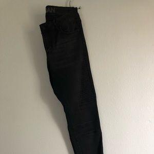 Black Skinny Jeans